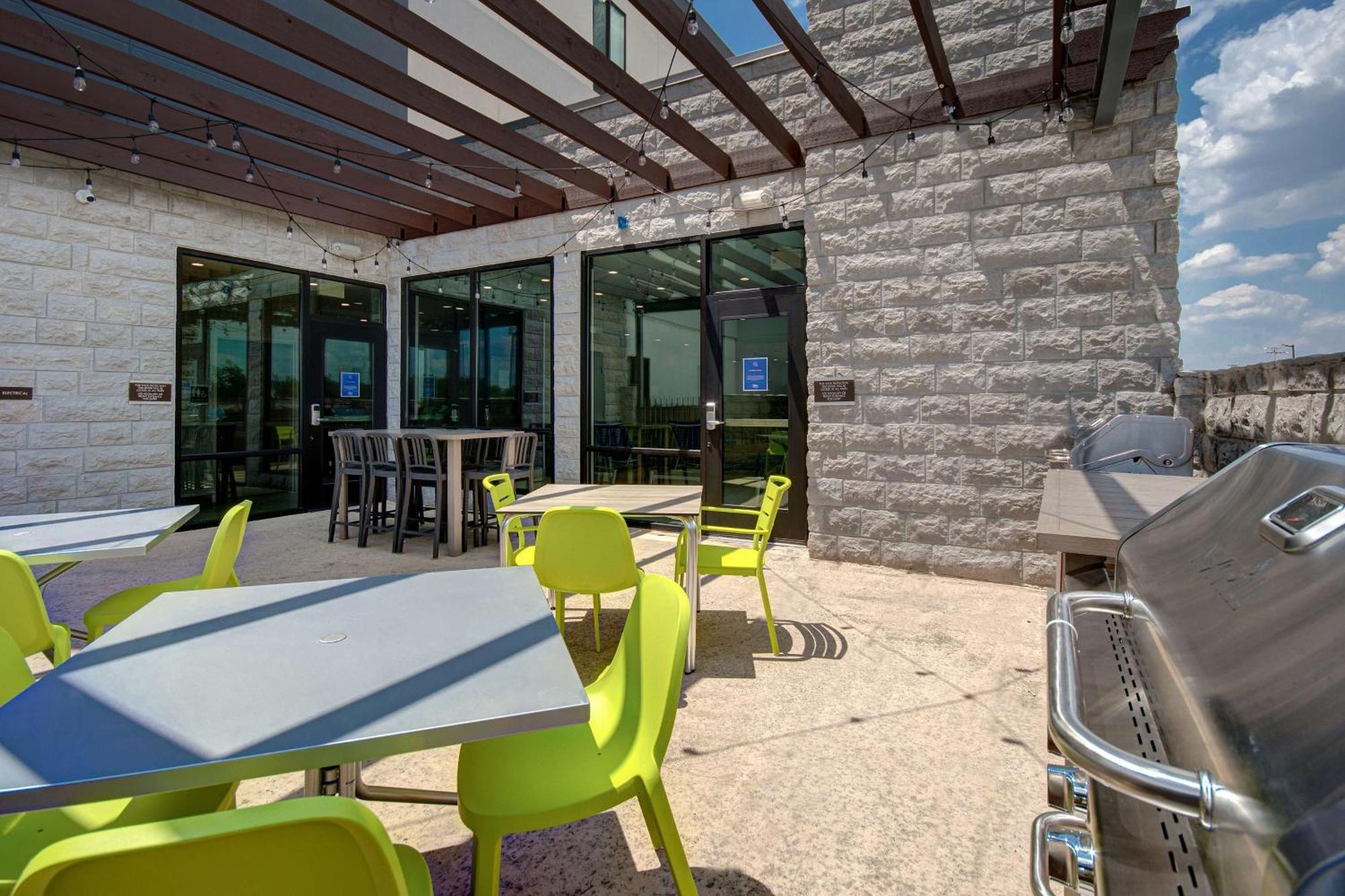 Home2 Suites By Hilton Burleson Dış mekan fotoğraf